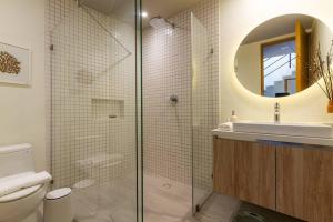 Amazing 2BR penthouse with private rooftop pool