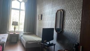 Deluxe Twin Room room in Kartanohotelli Karhulan Hovi