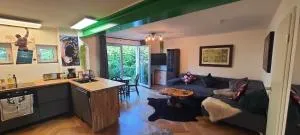 Small Lake Apartment - Refrath