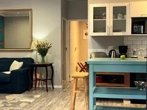 Whispering Leaves Guest House - Kloof