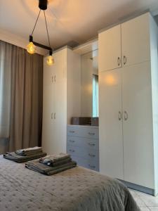 Damians Cozy Pool Apartment