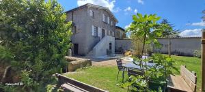 Villas La Thibaude - Maison Vigneronne a Charly (proche Lyon) : photos des chambres