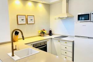 Nuevo Torremolinos Close to Beach Sinese Design Homes