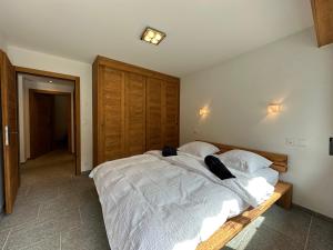 Snowstar-Next to ski lift and golf-Crans Montana