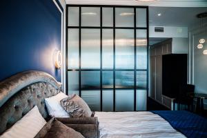 Hanza Tower 14th floor cityview, balcony, sauna, pool, jacuzzi