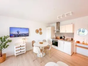 Sunset Club - STUDIO II - Küche - Balkon - Parken - اوتوبيرن