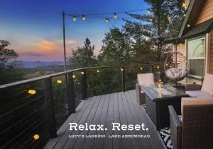 Treetop A-frame Cabin, Family Friendly with Hot Tub - North Shore