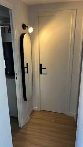 Appartements Entre Vignes et Mer, avec Wifi, Clim et Netflix : photos des chambres