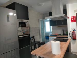 Piso recién reformado con balcón