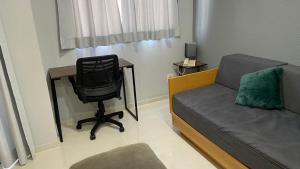 Flat confortável próximo ao metrô com recepção 24h