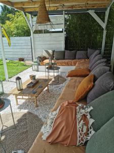 Sejours chez l'habitant Chambre 25m2 petit dejeuner en option : photos des chambres