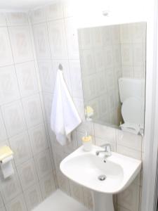 Sunshine apartments by the Sea