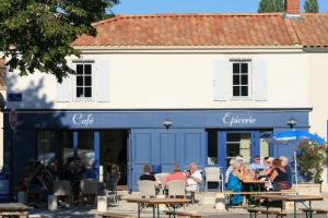 Charmante Maison de village avec linge fourni - plage à 12km