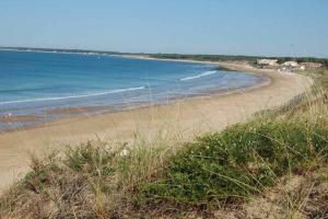 Maisons de vacances Charmante Maison de village avec linge fourni - plage a 12km : photos des chambres