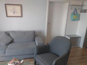 Seaview apartment in Durres beach, Albania -Elavator, Air-condition, Internet provided