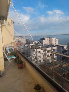 Seaview apartment in Durres beach, Albania -Elavator, Air-condition, Internet provided