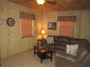 Riverside Lodge Resort