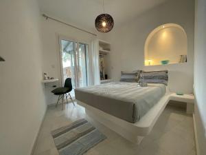 Diamantis Cove Villa on the beach