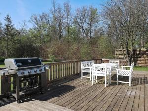 8 person holiday home in Hals-By Traum