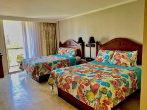 Cozy studio with FREE parking in Waikiki