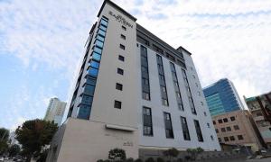 Dongdaegu Station Eastern Hotel