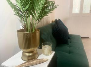 Newly renovated 3 Ensuite bedroom house in bury, 5 people