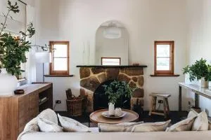 Secluded Stone Cottage perfect for Couples Escape - Waterfalls - Mount Torrens