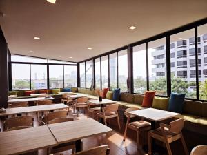Red Door Samsen Hotel, Bangkok