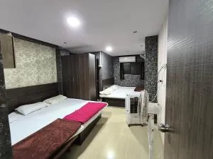 Hotel Swarajya - Jaisingpur