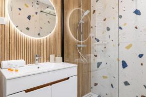 Pink & Blue Cozy Studio in Kraków by Noclegi Renters