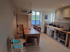 Charmante Maison de village avec linge fourni - plage à 12km