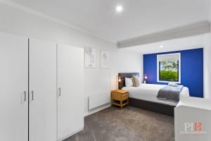 Spacious Retreat with Coastal Views