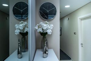 Escape24 Studio at Loreto with Community View