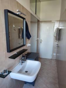 Nice room close to city center