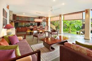 Azarina 3 BR Private Pool Villa JU15