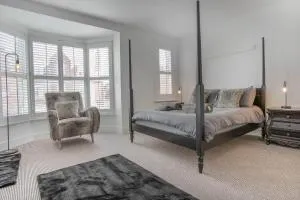 Eton House coastal villa with great outside space - 西朗顿