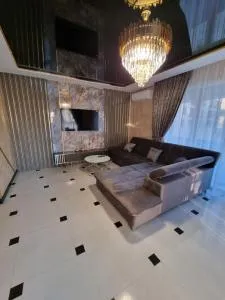 Myriam Luxury - Tashaul