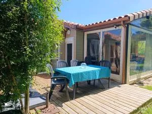 Chalet site naturel proche lac, 20 mn des plages Vendee - 6 pers - 圣于连－德朗德