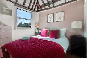 Old street Iconic Warehouse style 4 Bedroom 2 bath House Prime Central London Location - London