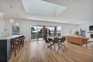 The Arches - Art Deco Inspired, Chic Interiors