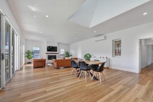 The Arches - Art Deco Inspired, Chic Interiors