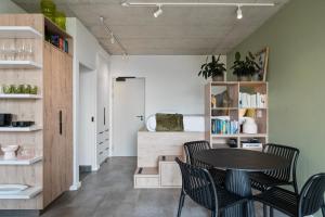 Six On N Apartments - Managed by Propr