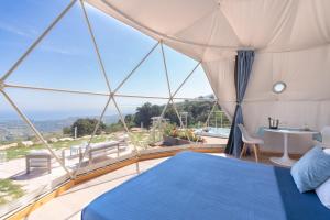 Dome on the hill with Jacuzzi