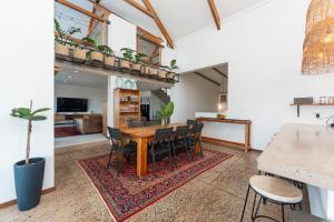 Dolphin Crescent Views