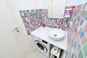 FLH - Maria Grand Square Apartment