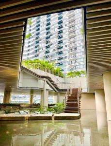 Muji-Inspired hōme-tél in the heart of Makati