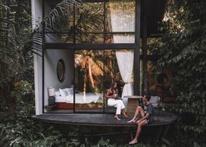 Ubud zen river house, secluded tranquil retreat in nature