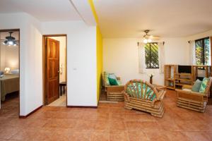 2BR Eco Condo 1 AC 5MINS to Medical Center