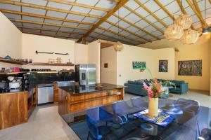 Brand New Villa Bambú with large pool near MA