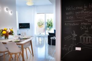 Gorgeous penthouse with green terrace monastiraki